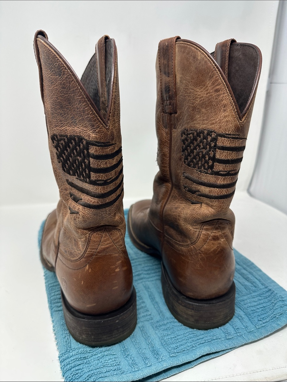 Ariat Boots Size 9D - Picture 3 of 8